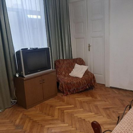 Kvartira Na B Khmelnytskoho Lviv Kültér fotó